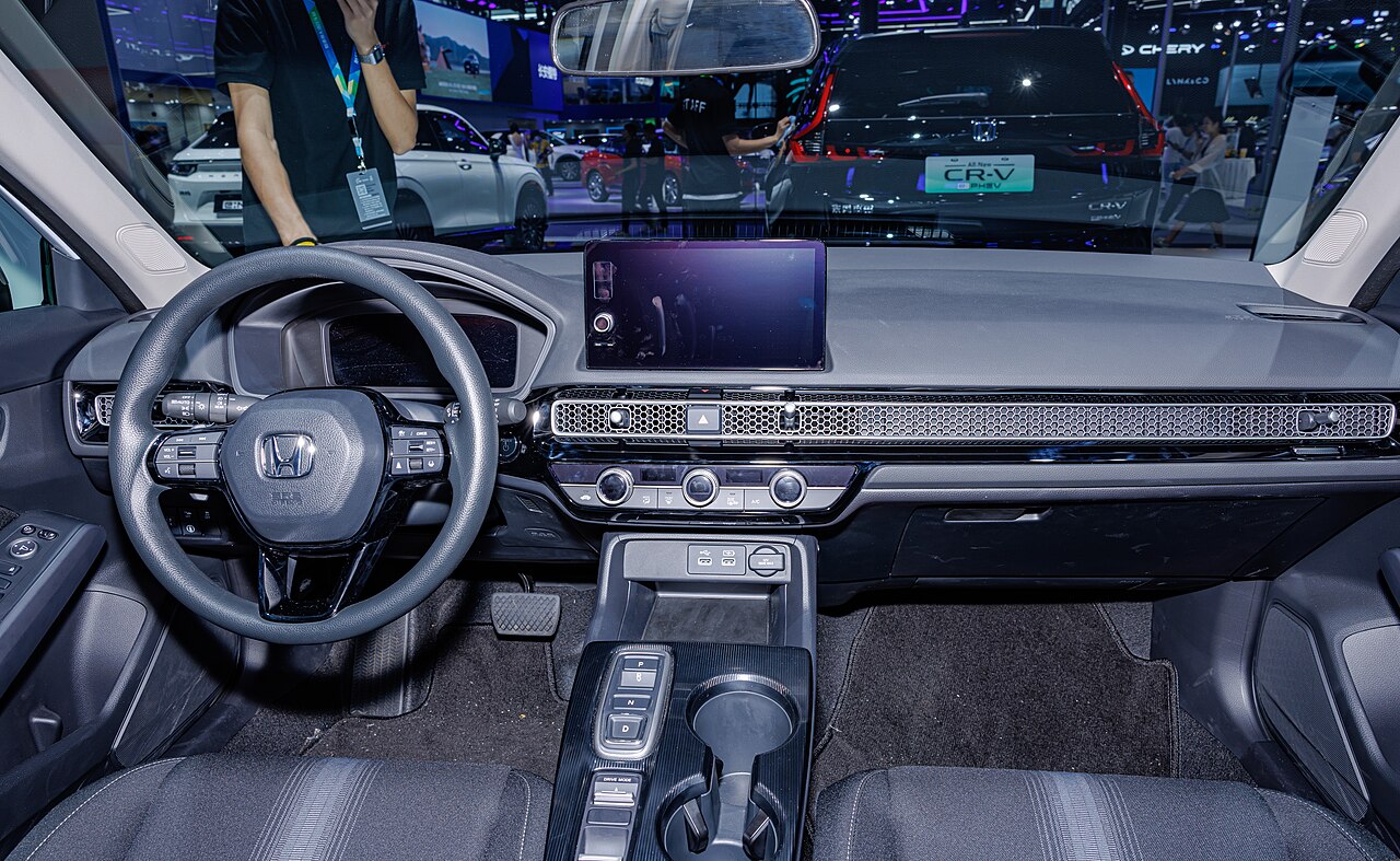 Honda Civic interior dashboard and infotainment screen for Honda smartphone connection troubleshooting