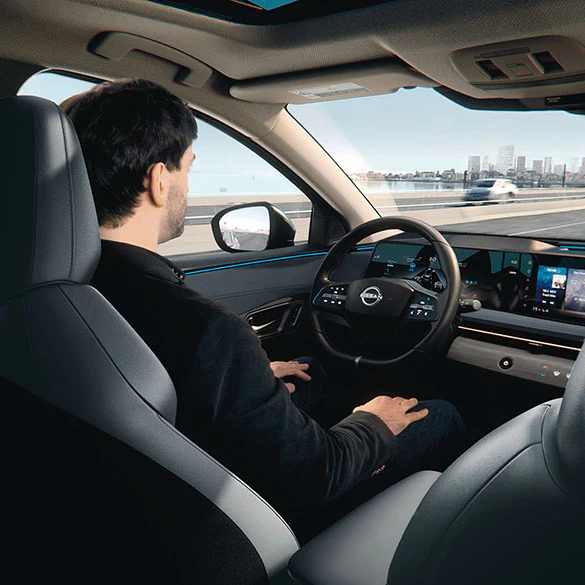 Nissan ProPILOT Assist 2.1 hands-free highway driving interior display