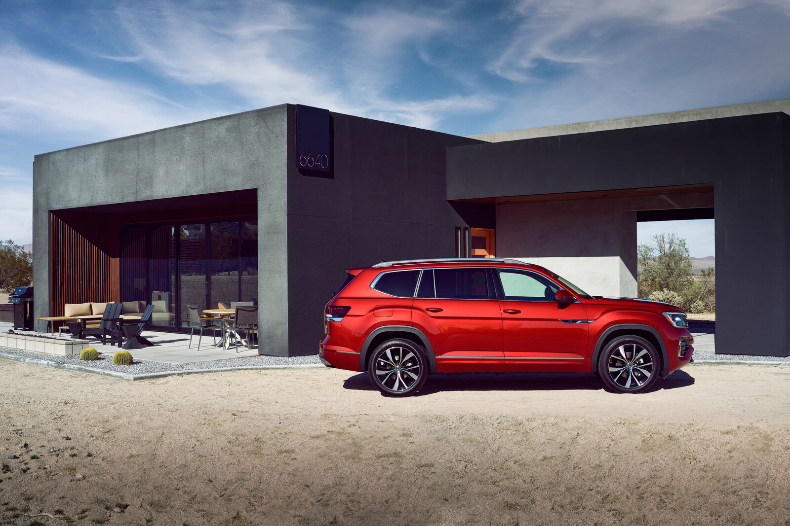 Volkswagen Atlas family SUV exterior profile